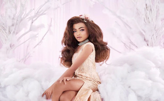 天生很妩媚的八字