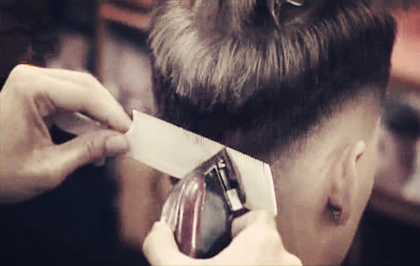 理发师八字带什么